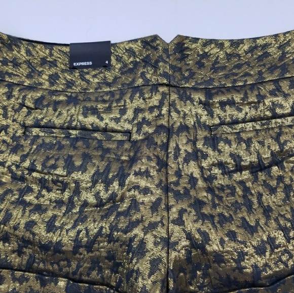 Express black and gold metallic cuffed shorts - Picture 5 of 7